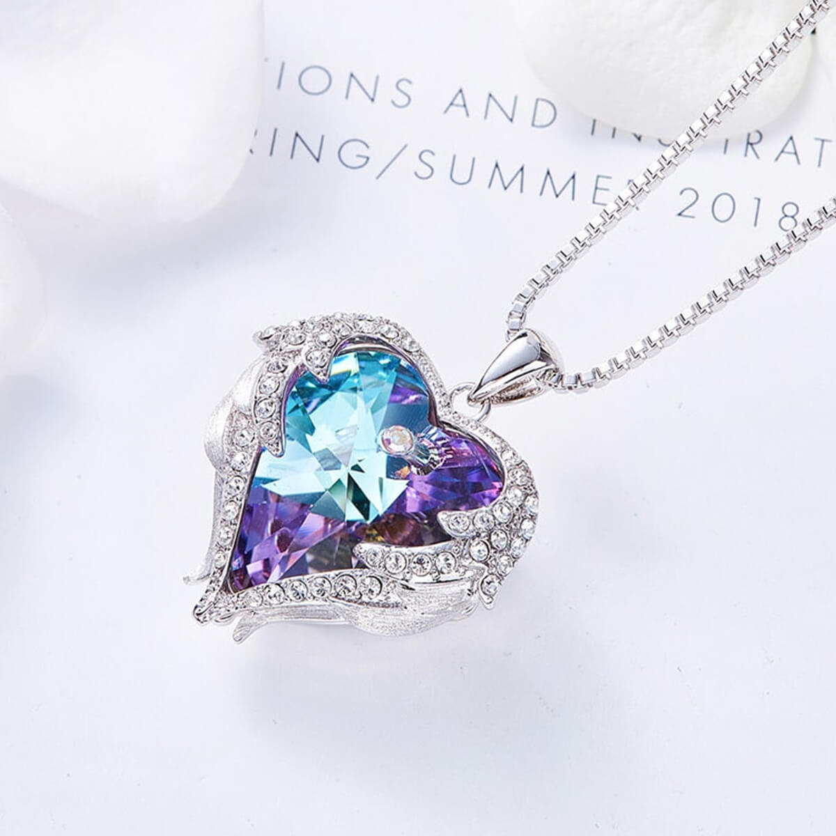 HEART AND WINGS NECKLACE - Alonna's Legging Land