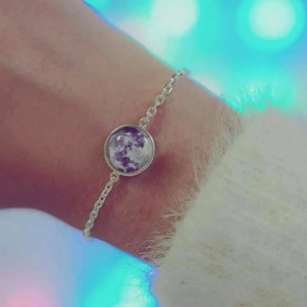 LUMINOUS MOON BRACELET
