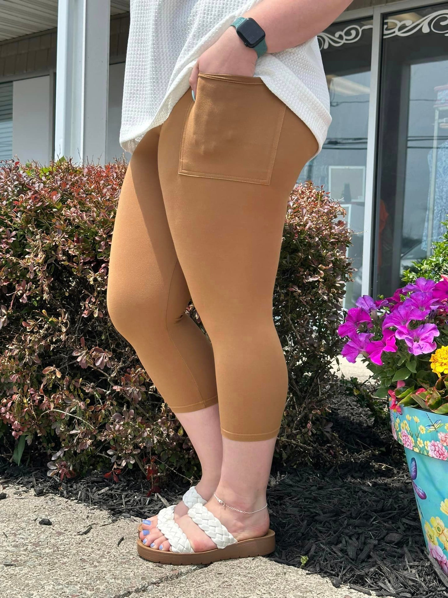 Caramel Capri & Leggings w/ Pockets - Alonna's Legging Land