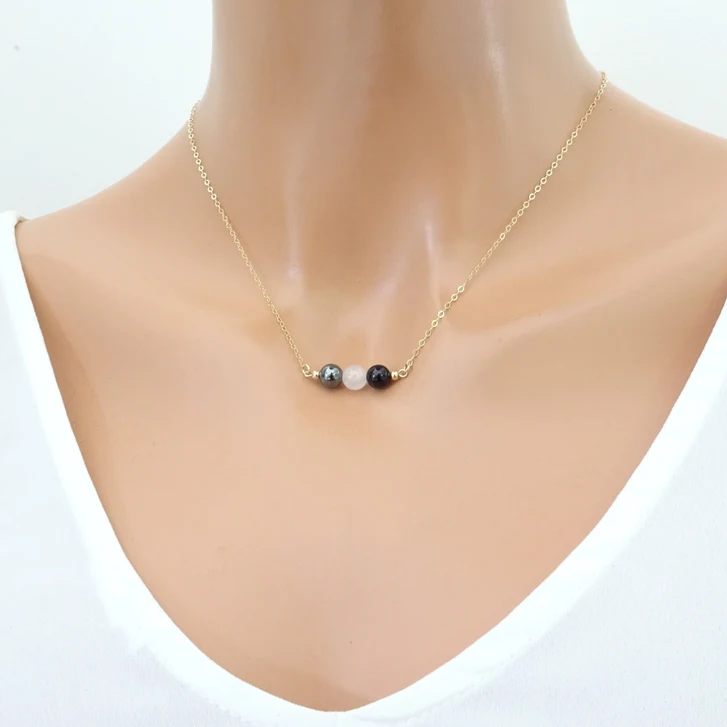 BEADED NECKLACE - Alonna's Legging Land