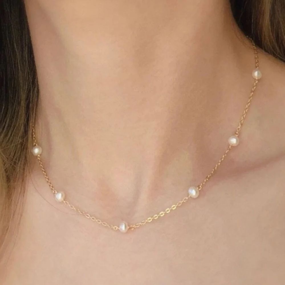 DAINTY PEARL NECKLACE - Alonna's Legging Land