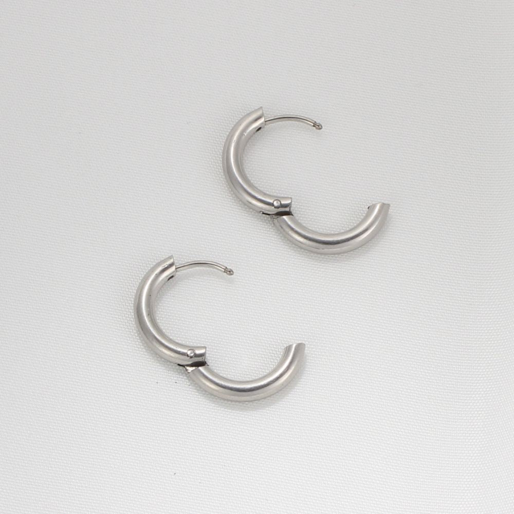 CLASSIC HOOP EARRINGS (PAIR) - Alonna's Legging Land