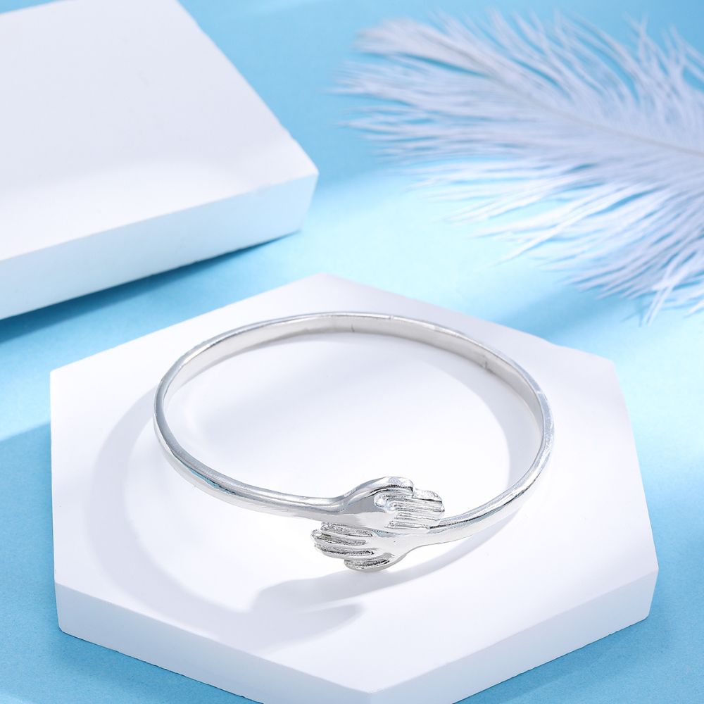 HUG BRACELET (ADJUSTABLE)