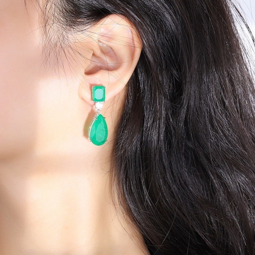 CRYSTAL EMERALD EARRINGS (PAIR) - Alonna's Legging Land