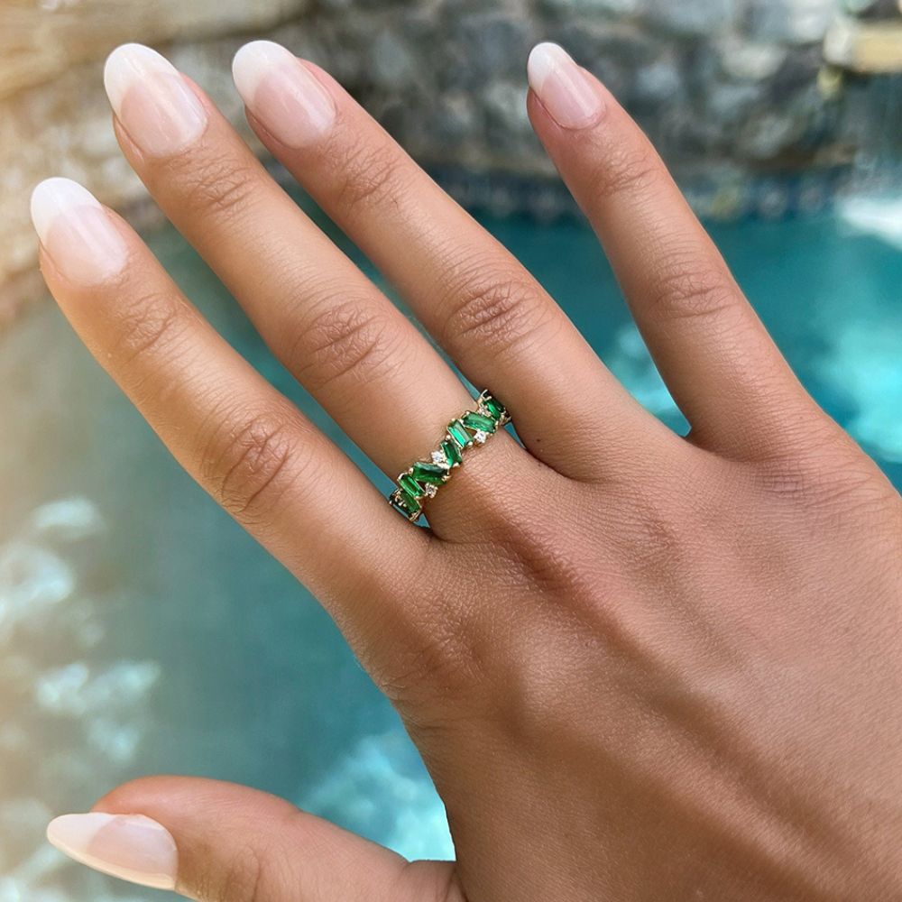 EMERALD BAGUETTE RING (ADJUSTABLE) - Alonna's Legging Land
