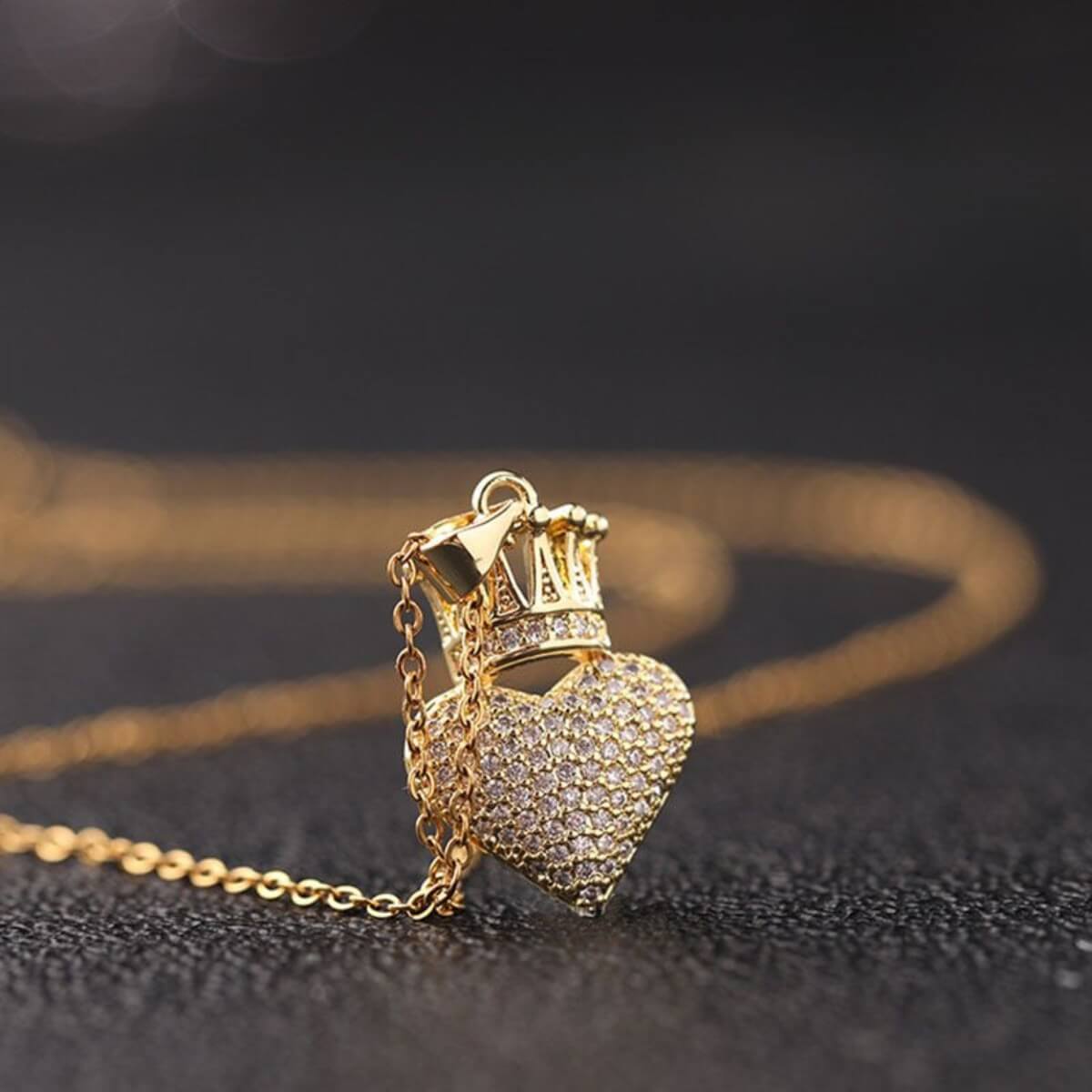 ICED HEART CROWN NECKLACE - Alonna's Legging Land
