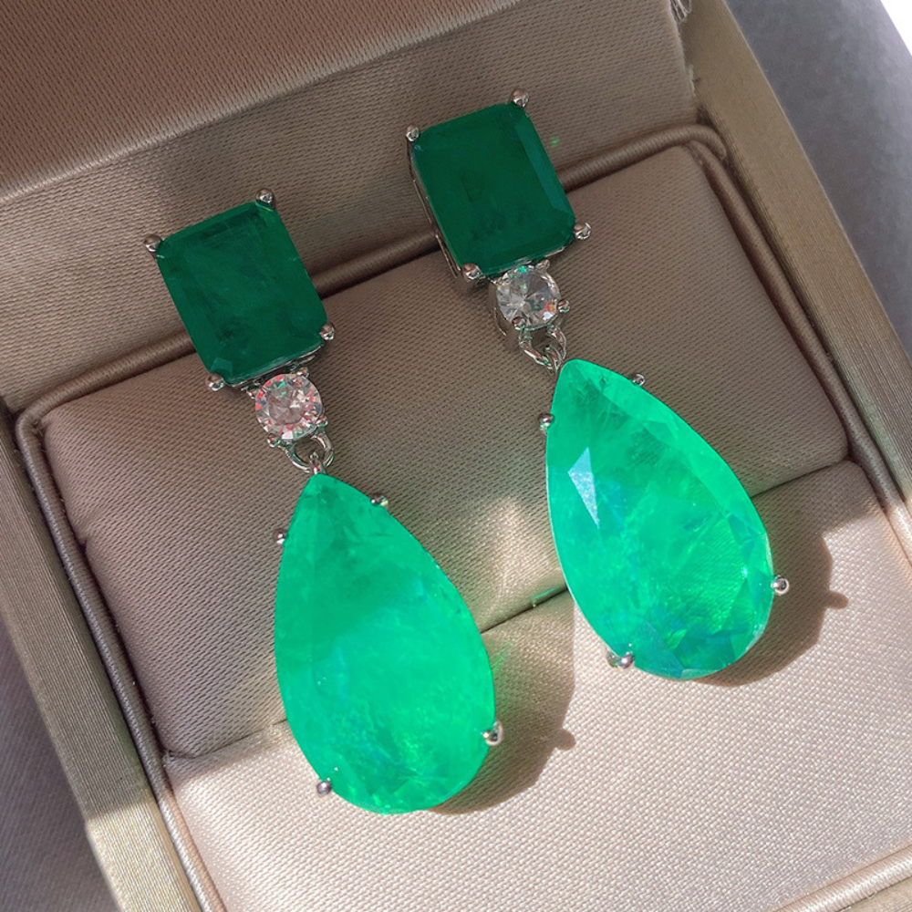 CRYSTAL EMERALD EARRINGS (PAIR) - Alonna's Legging Land