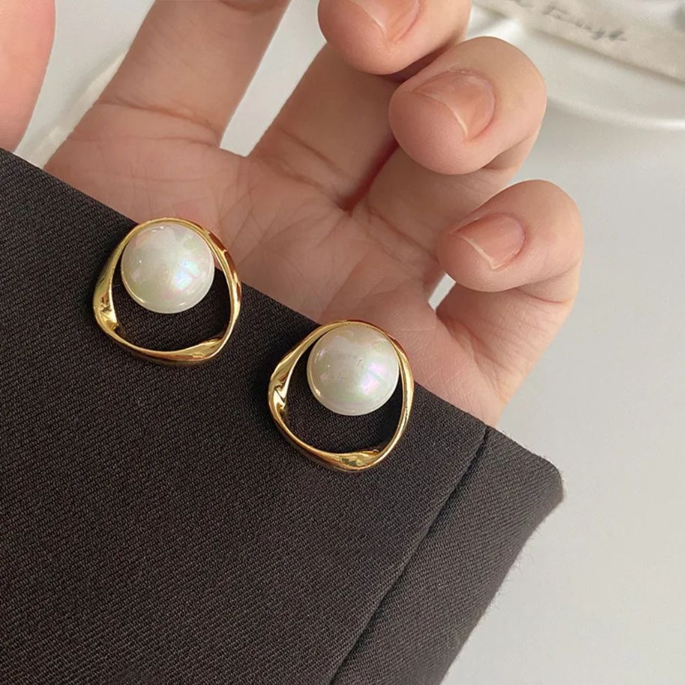 BIG PEARL EARRINGS (PAIR) - Alonna's Legging Land