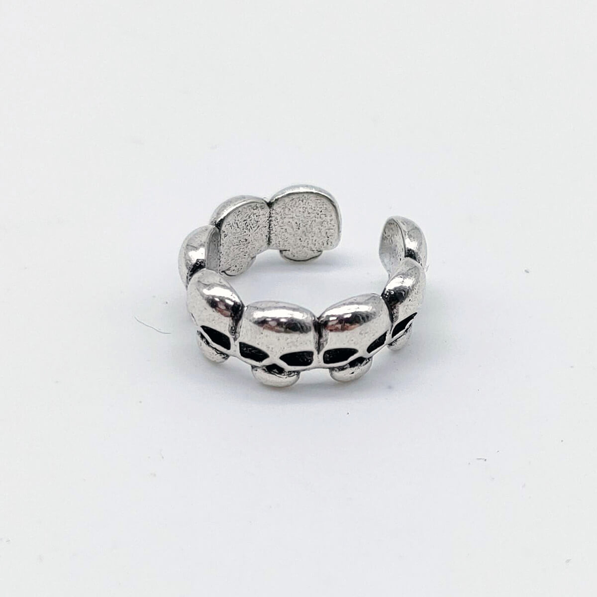 GOTHIC SKULL EAR CUFF - Alonna's Legging Land