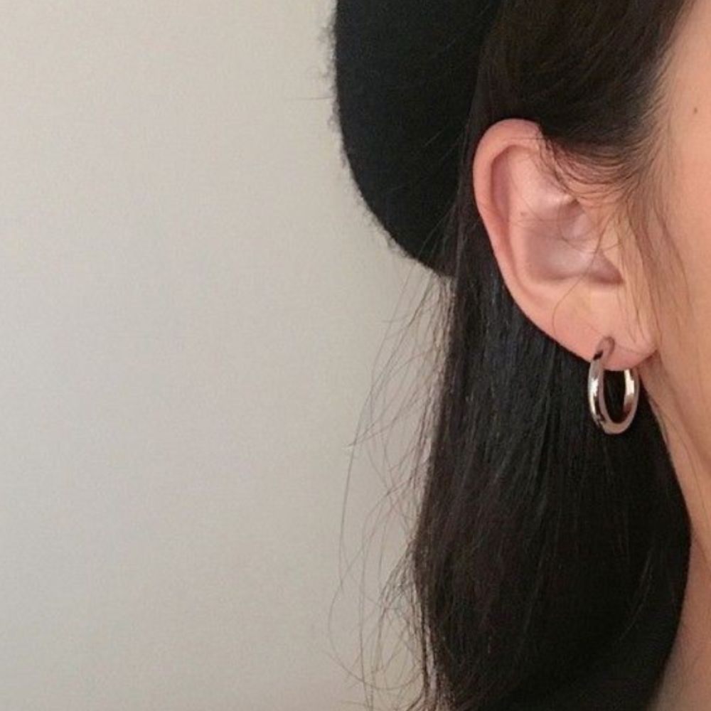 CLASSIC HOOP EARRINGS (PAIR) - Alonna's Legging Land
