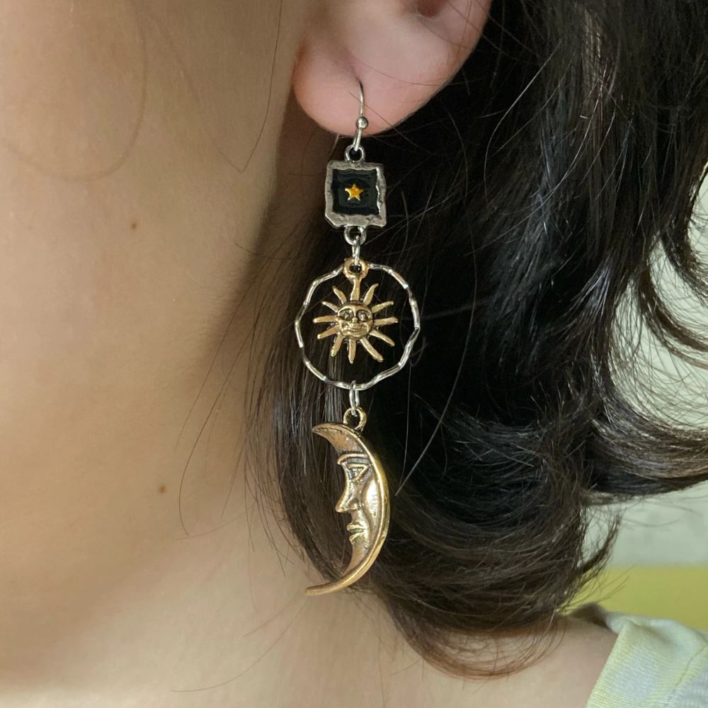 SUN AND MOON EARRINGS (PAIR) - Alonna's Legging Land