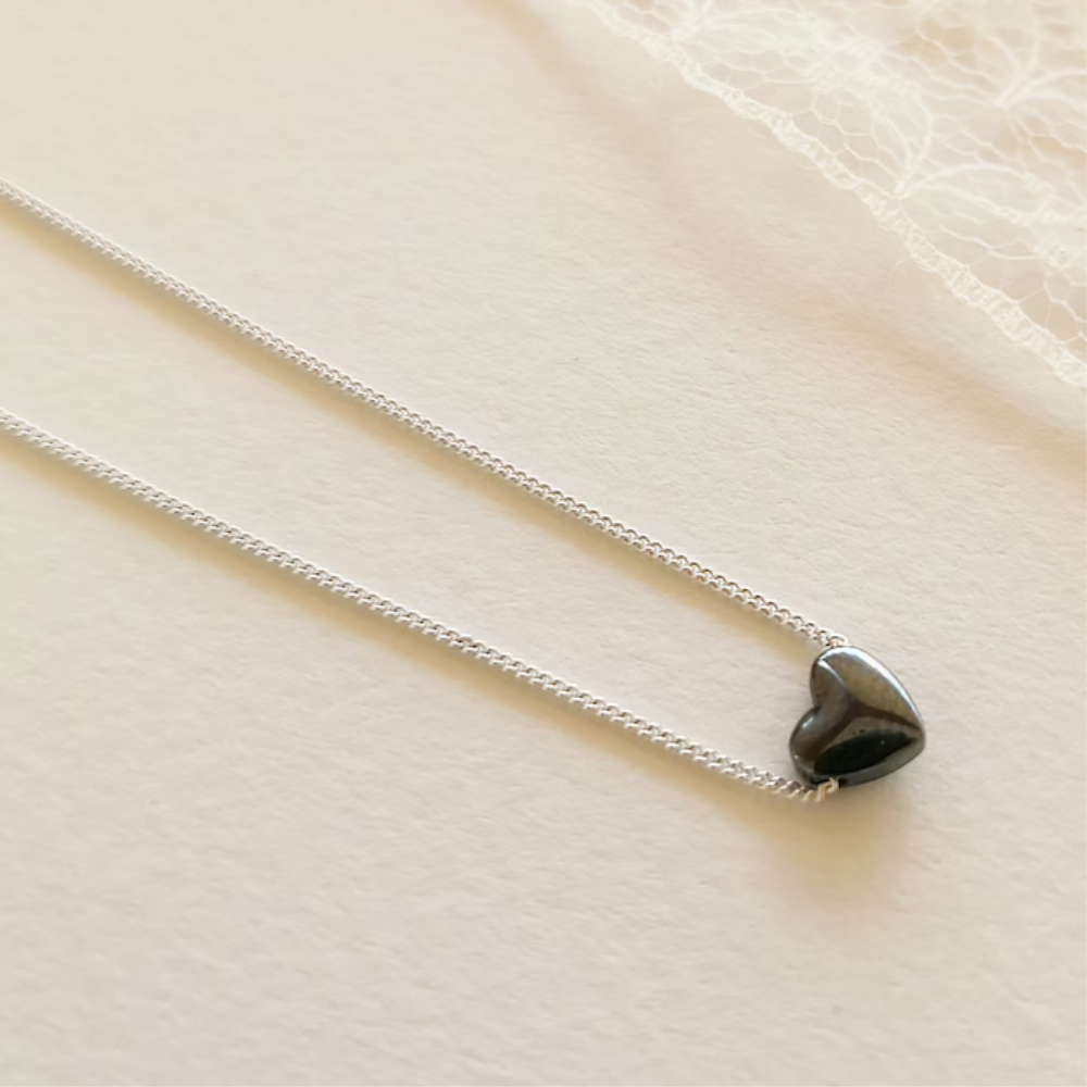 BLACK HEART NECKLACE - Alonna's Legging Land