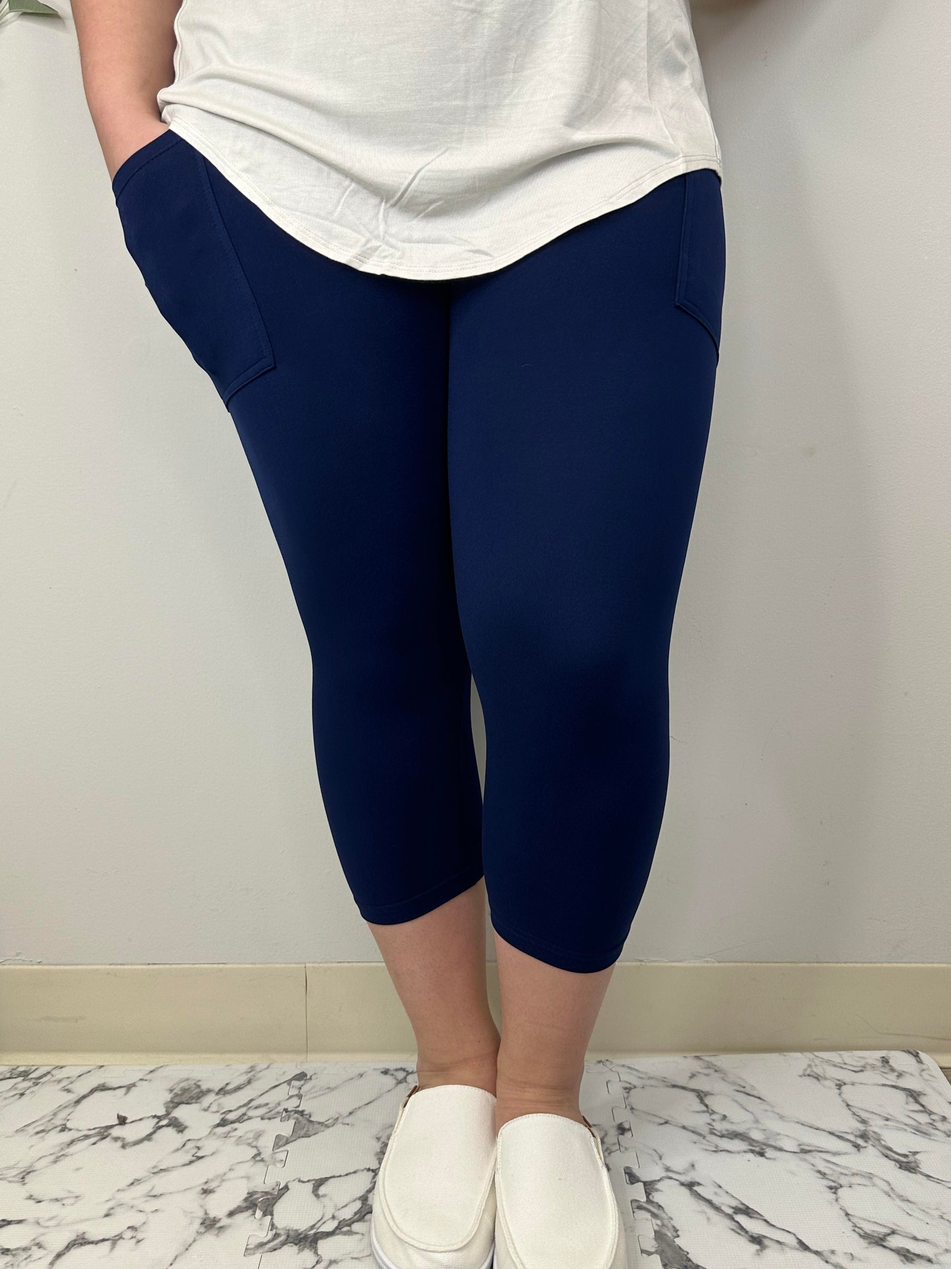 Solid Tween Capri w/ Pockets - Alonna's Legging Land
