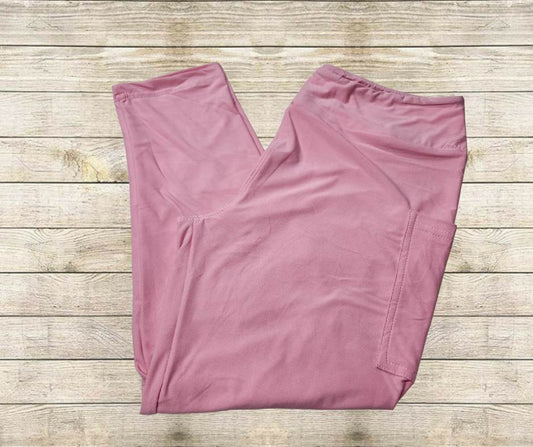 *Clearance* Price Drops in Cart! Solid Pastel Pink Capri Leggings w/ Pockets - Alonna's Legging Land