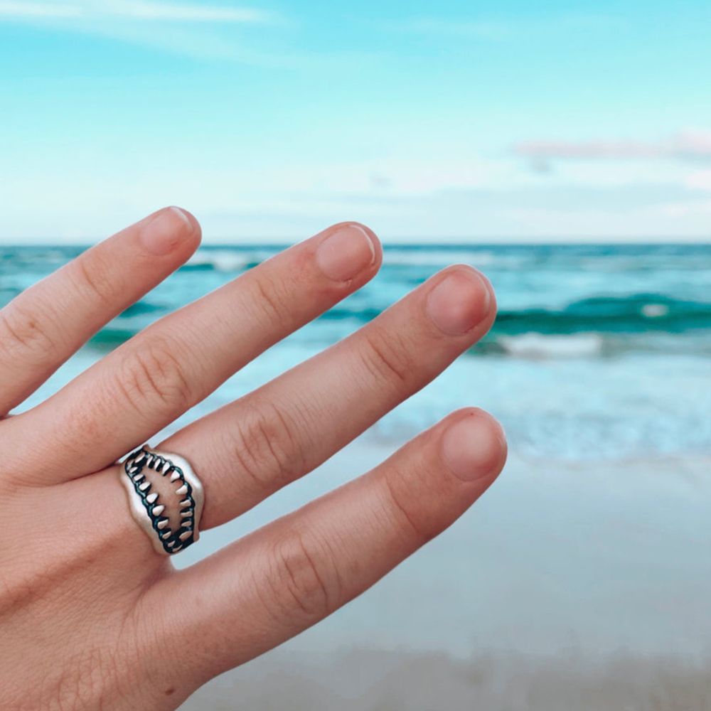 SHARK JAW RING (ADJUSTABLE)