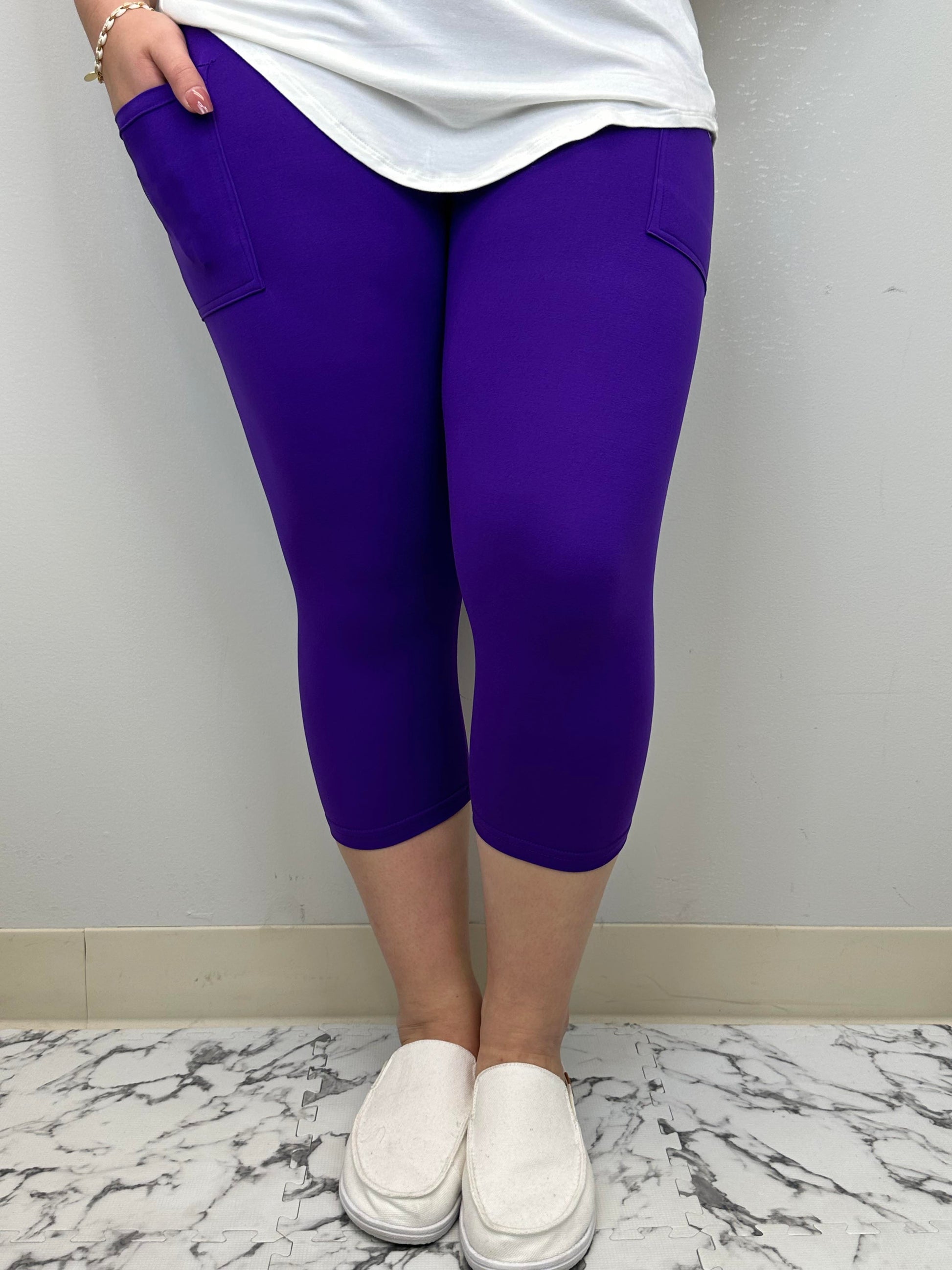 Solid Tween Capri w/ Pockets - Alonna's Legging Land