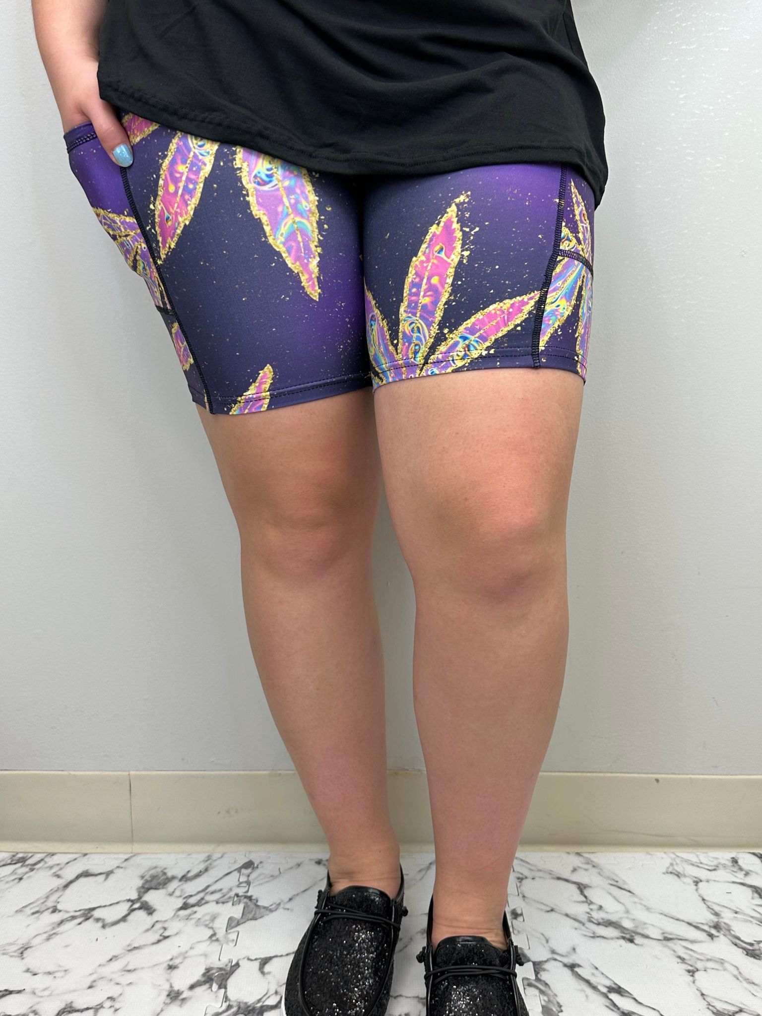 Shweed Shorts w/ Pockets - Alonna's Legging Land