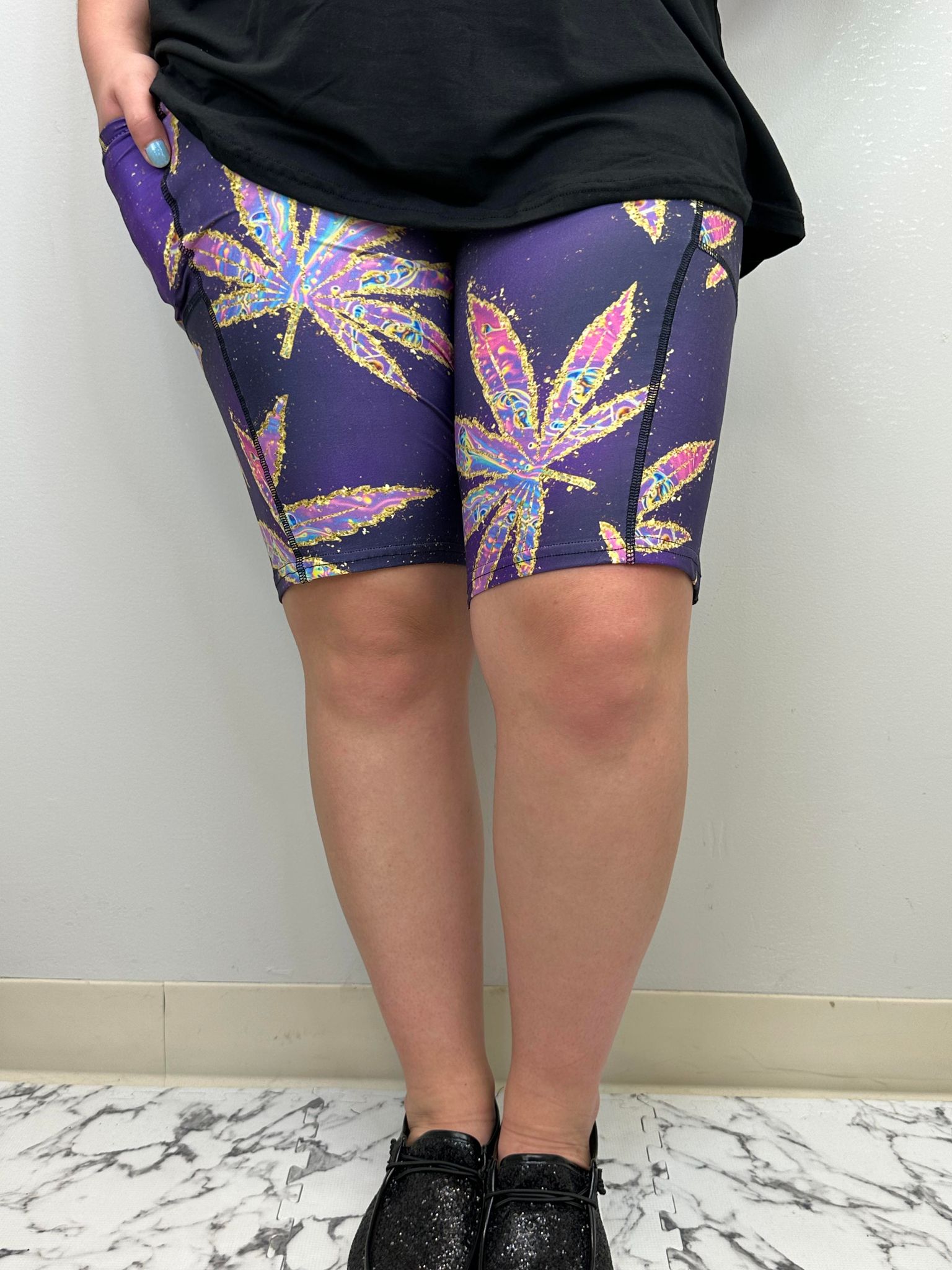 Shweed Shorts w/ Pockets - Alonna's Legging Land