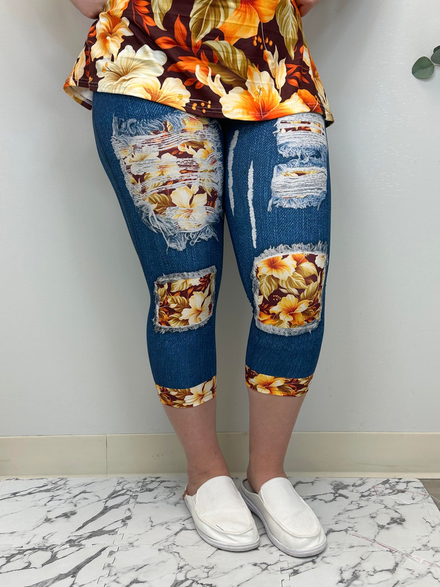 Golden Hour Capri w/ Butt Pockets - Alonna's Legging Land