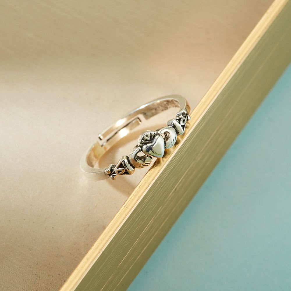CELTIC CLADDAGH SILVER RING (ADJUSTABLE) - Alonna's Legging Land