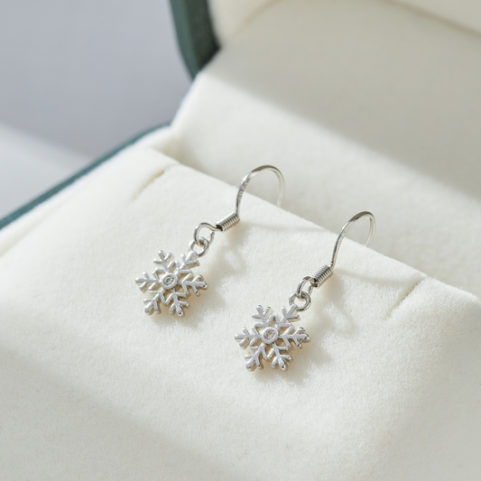 SNOWFLAKE DANGLE EARRINGS (PAIR) - Alonna's Legging Land
