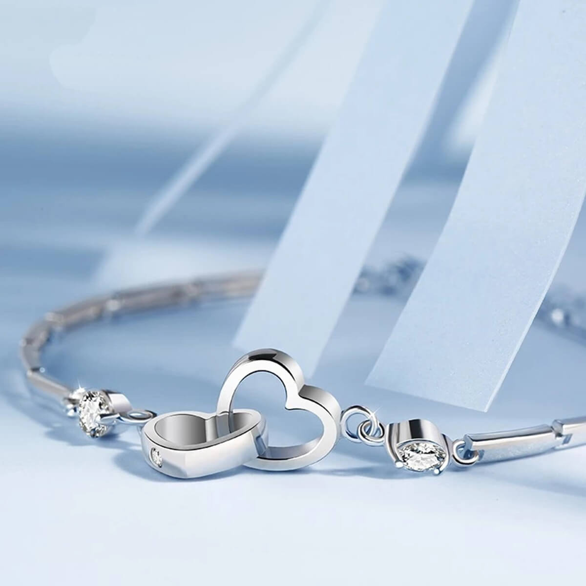 CLAMPED HEART BRACELET (ADJUSTABLE) - Alonna's Legging Land