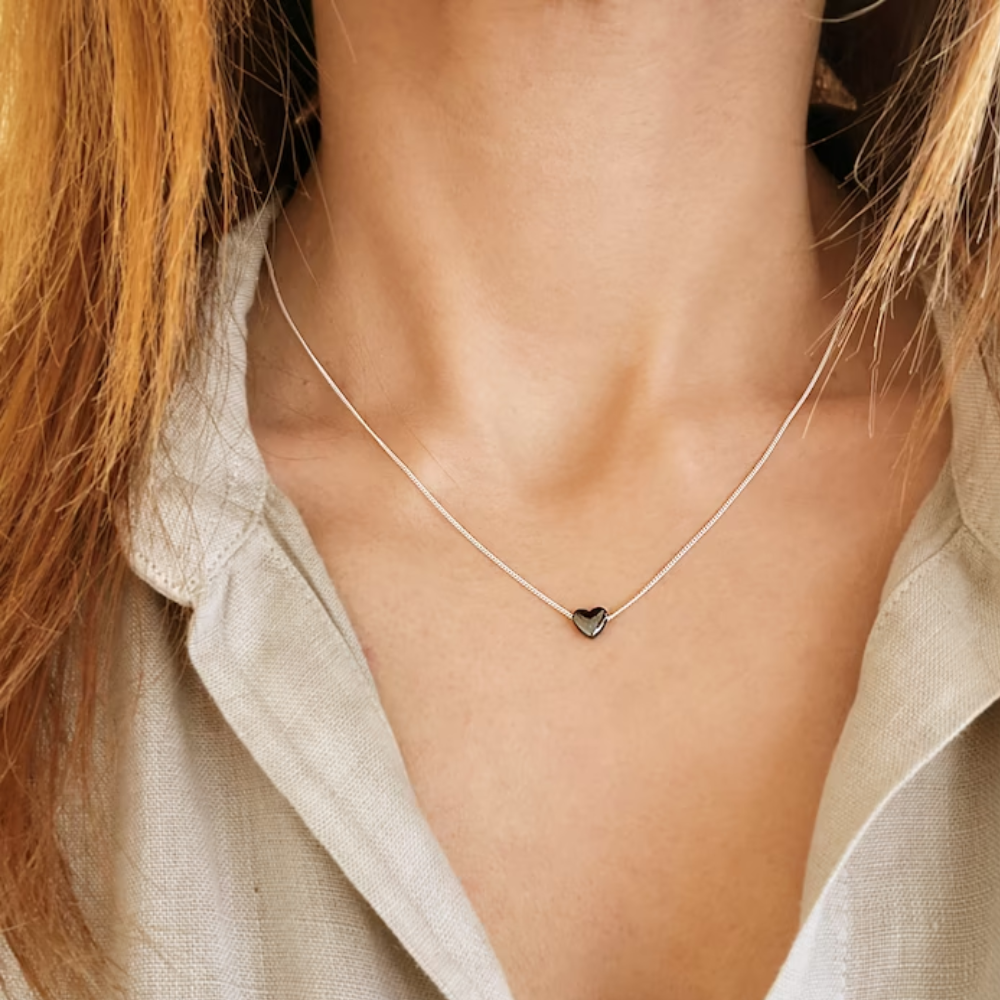 BLACK HEART NECKLACE - Alonna's Legging Land