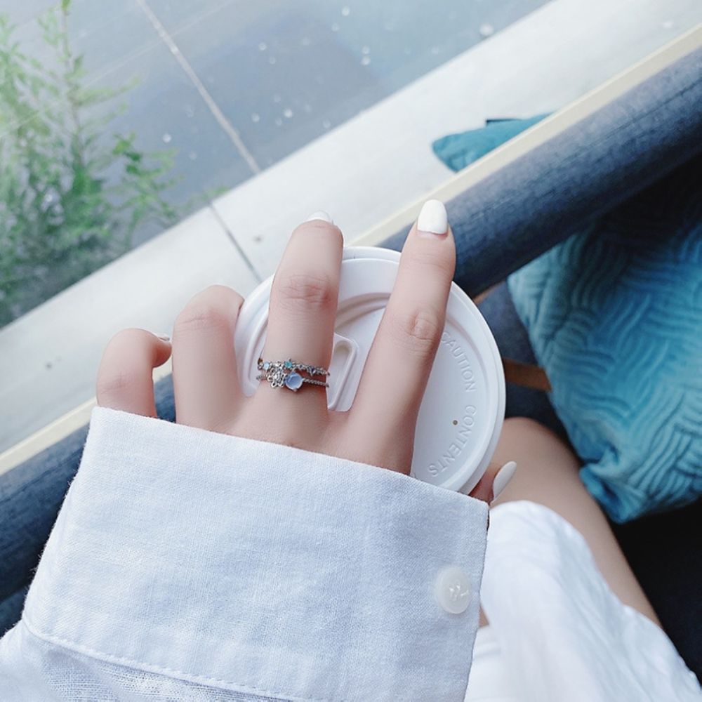 CRYSTAL FLOWER RING (ADJUSTABLE)