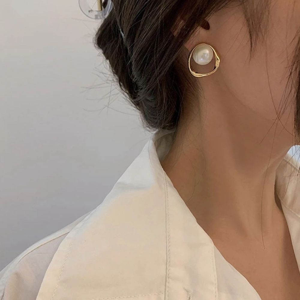 BIG PEARL EARRINGS (PAIR) - Alonna's Legging Land