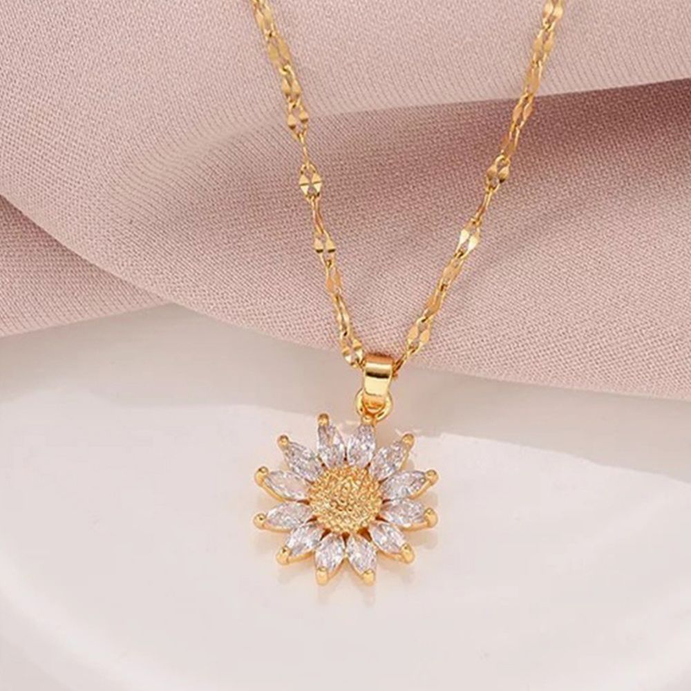FLOWER CHARM NECKLACE - Alonna's Legging Land