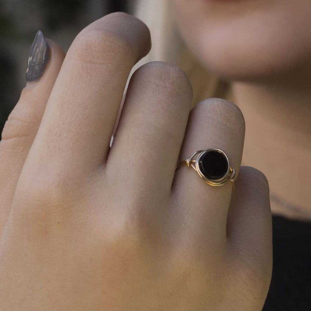 BLACK ONYX KNOT RING - Alonna's Legging Land