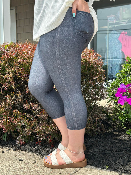 Black Denim Capri w/ Butt Pockets * ETA 5/1