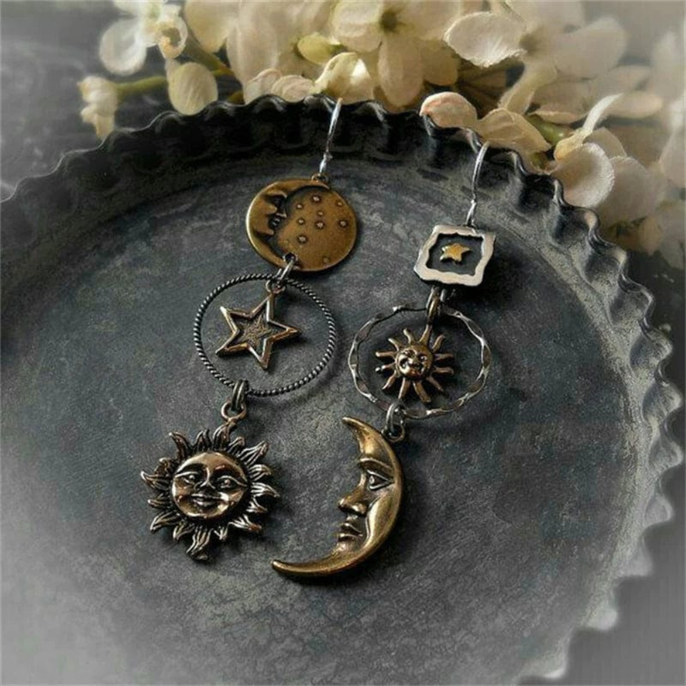SUN AND MOON EARRINGS (PAIR) - Alonna's Legging Land