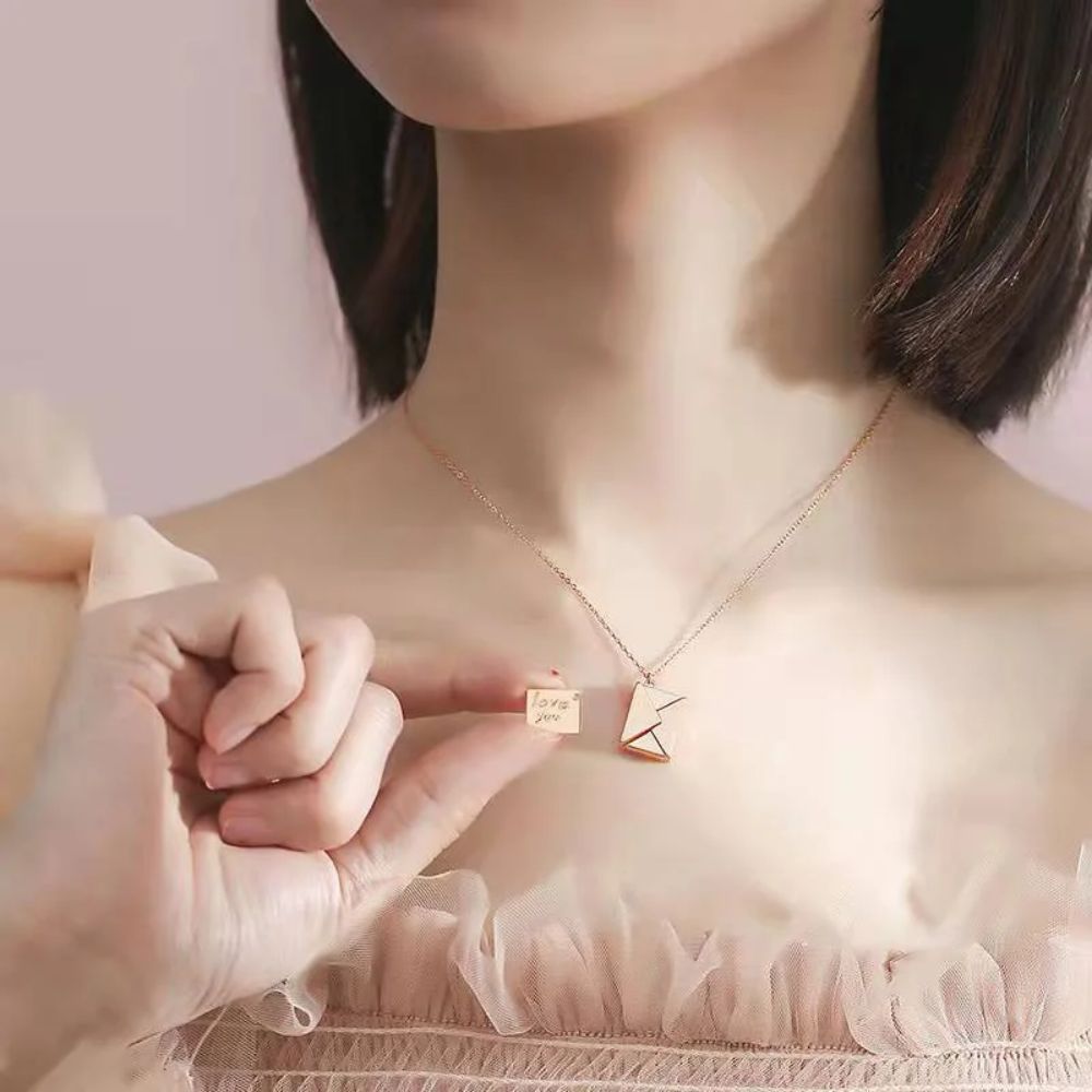 LOVE LETTER NECKLACE - Alonna's Legging Land