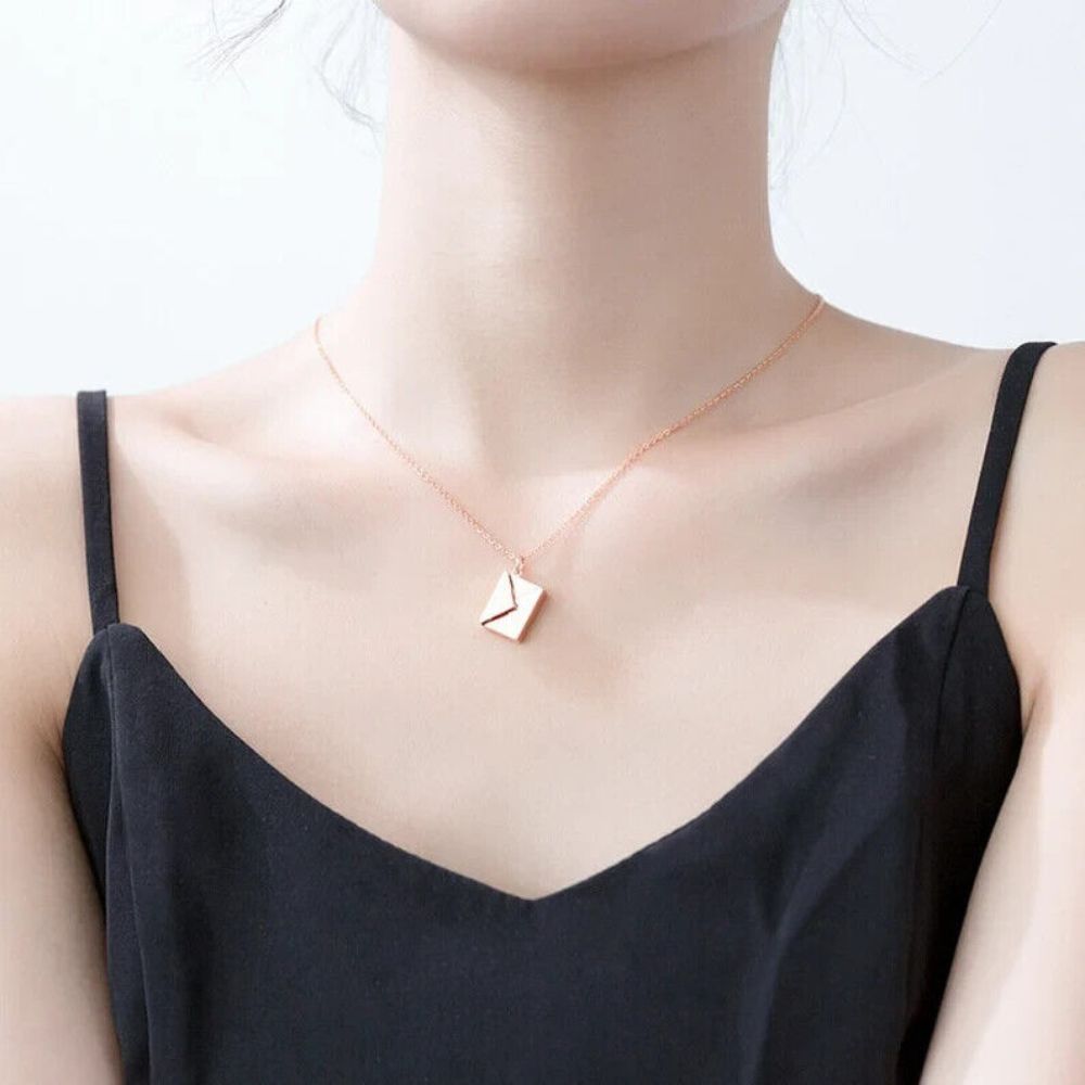 LOVE LETTER NECKLACE - Alonna's Legging Land