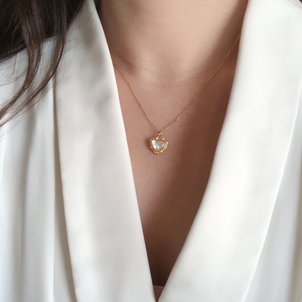 PEARL HEART NECKLACE - Alonna's Legging Land