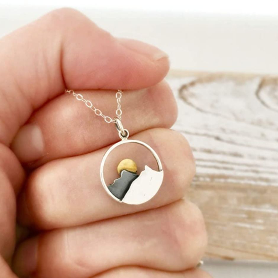 MOUNTAIN NECKLACE - Alonna's Legging Land