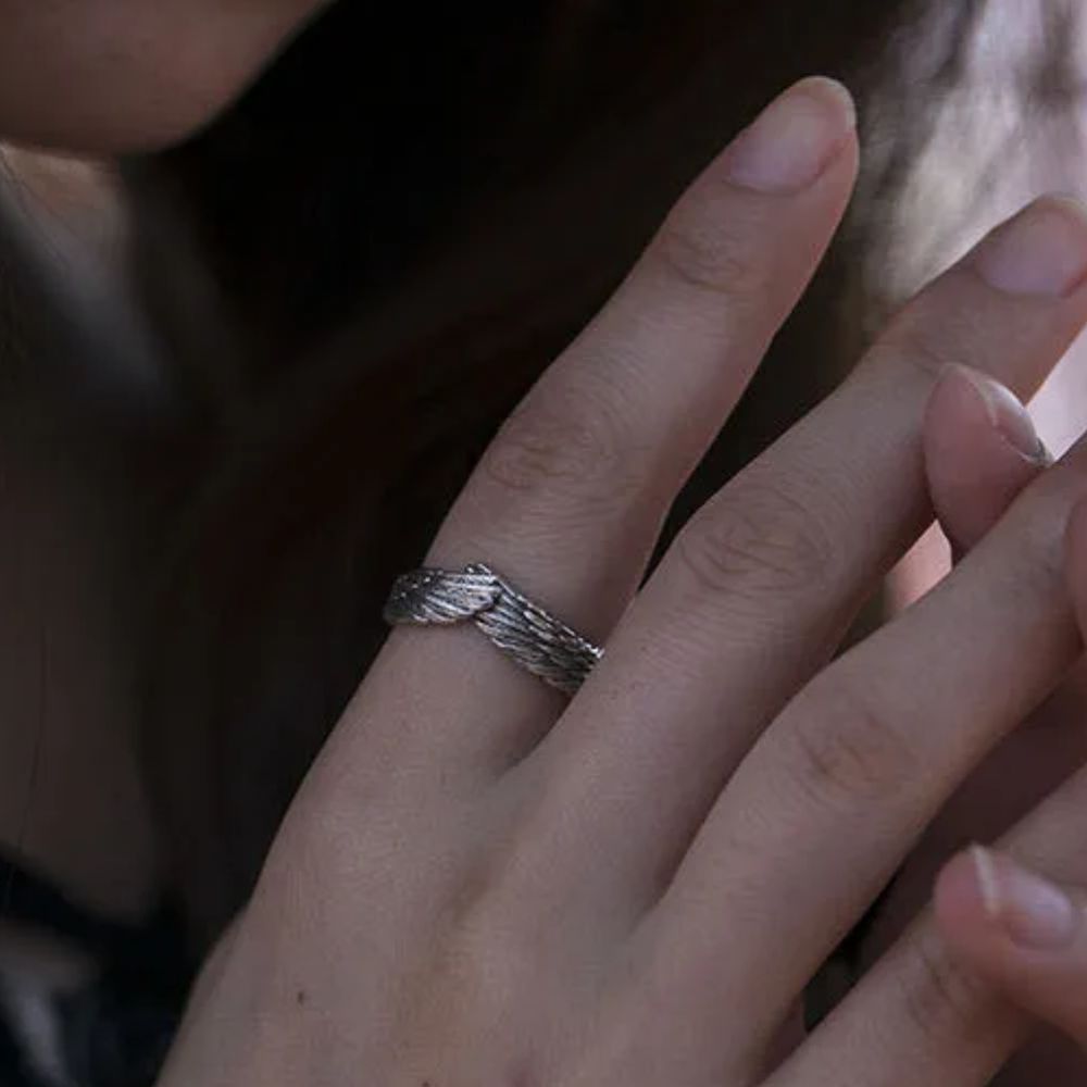 RETRO PUNK ANGEL WING RING (ADJUSTABLE)