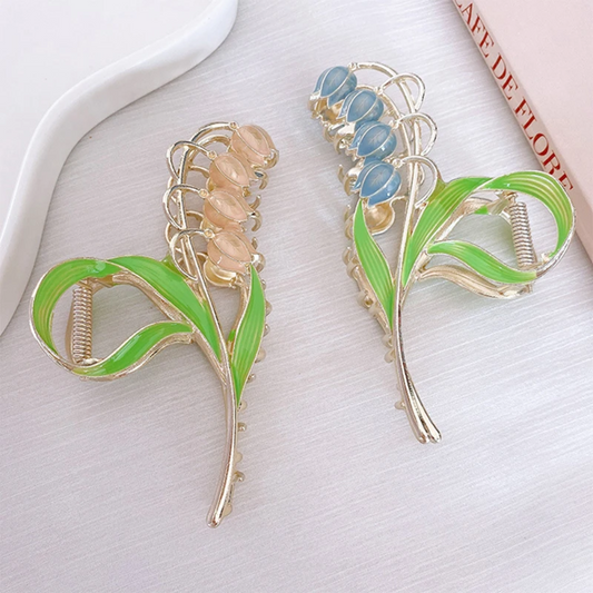 LILY FLOWER HAIR CLIP - Alonna's Legging Land