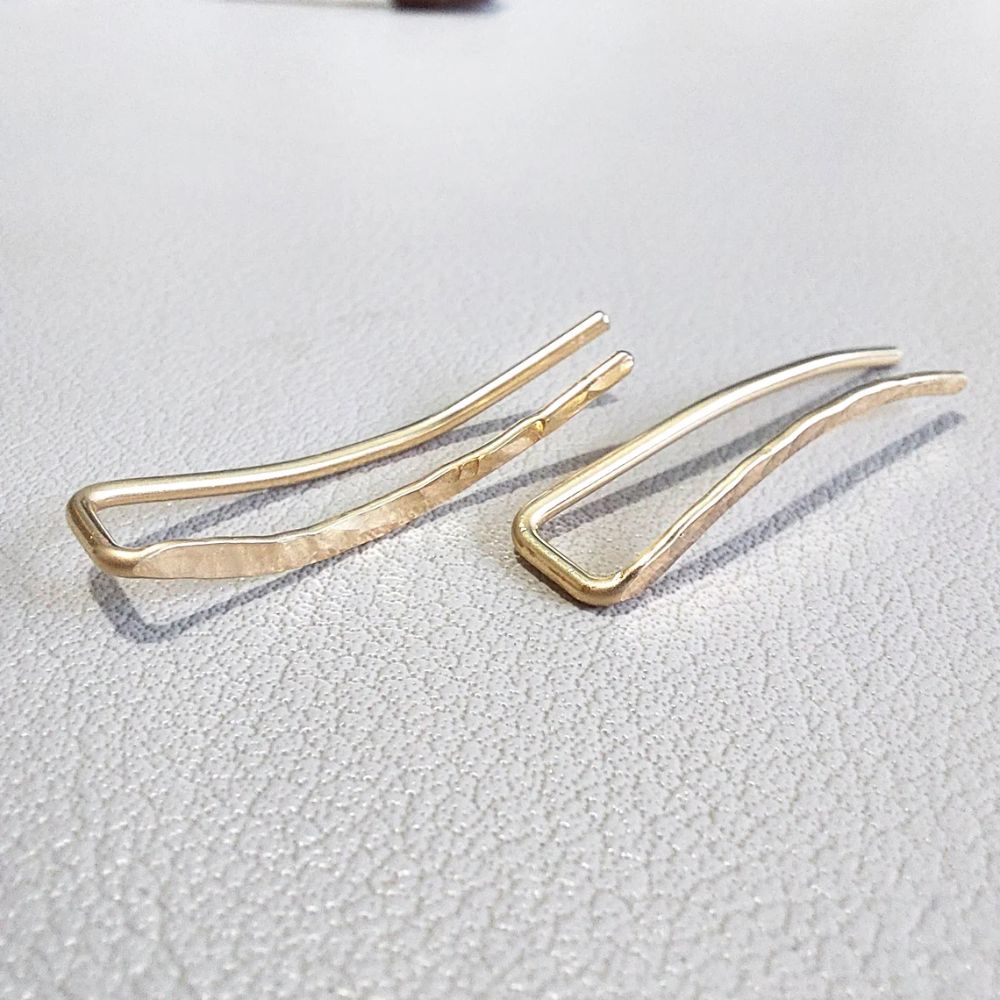 MINIMALIST CLIMBER EARRINGS (PAIR) - Alonna's Legging Land