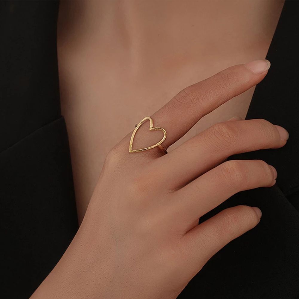 CUTOUT HEART RING (ADJUSTABLE)