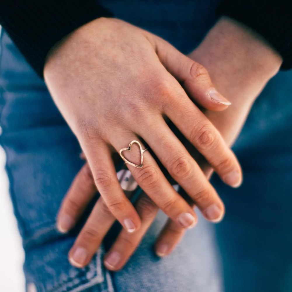 CUTOUT HEART RING (ADJUSTABLE)