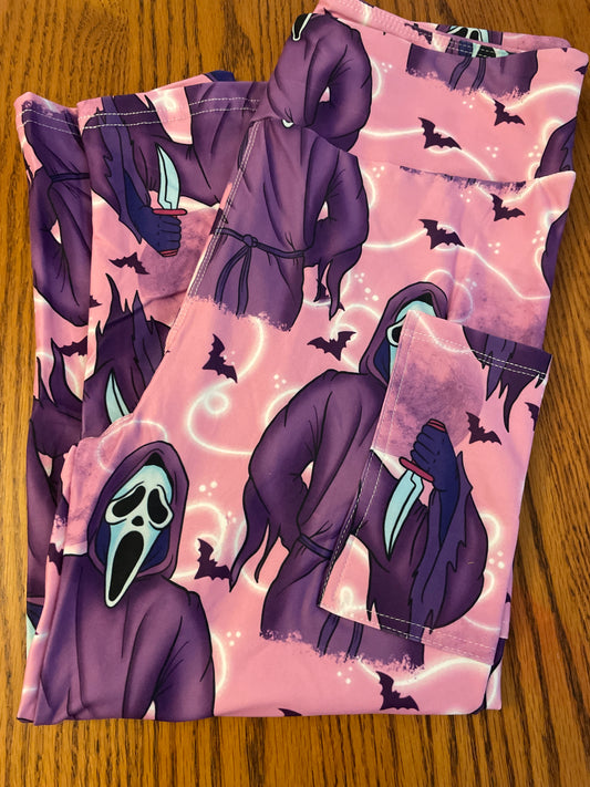 Scream/ghostface OS with pockets capri length
