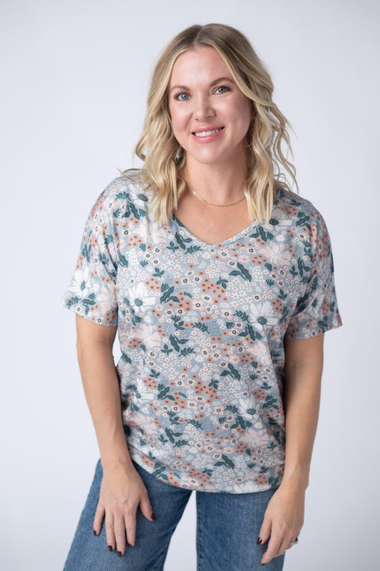 IN STOCK Chloe Cozy Tee - Ditsy Blush Floral - Alonna's Legging Land