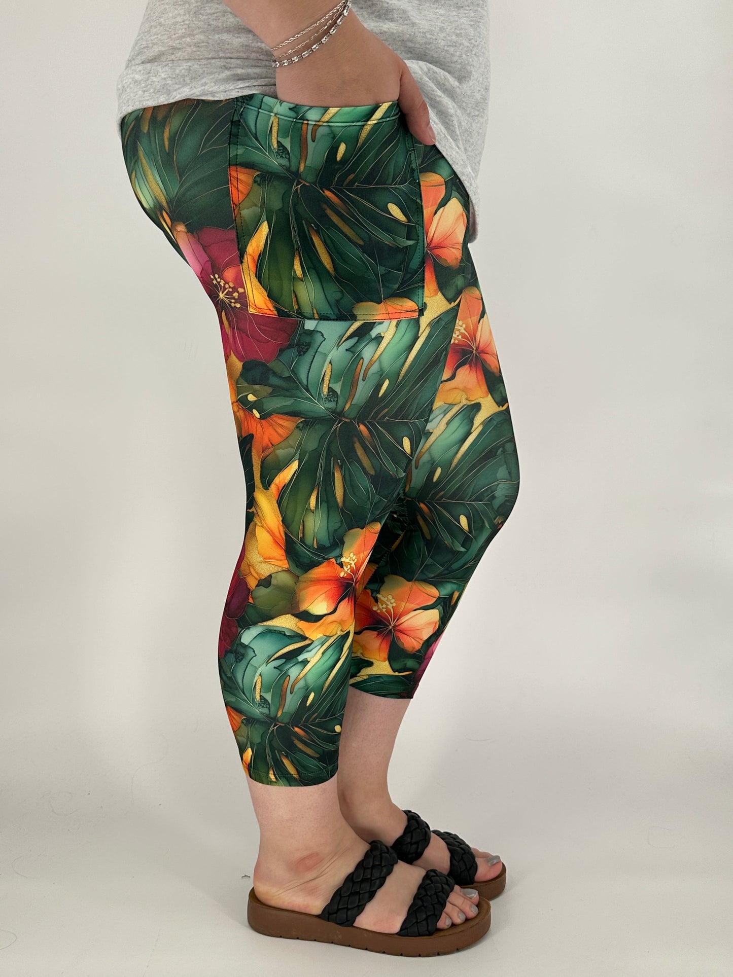 Exotic Capri w/ Pockets