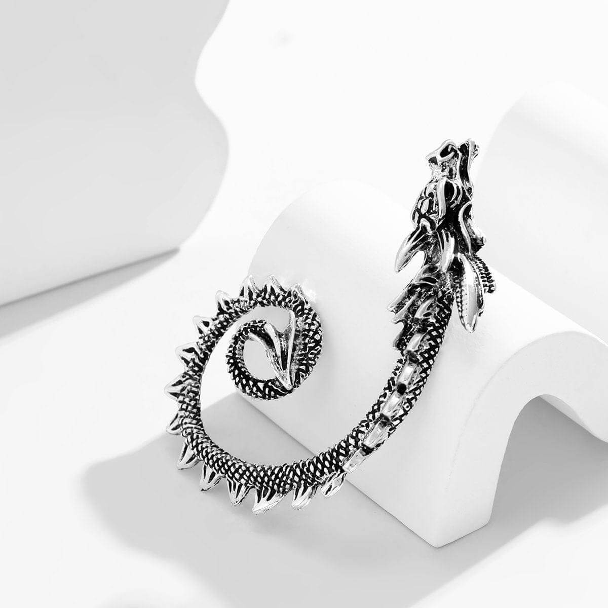 DRAGON EAR CUFF - Alonna's Legging Land