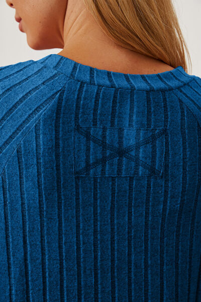 Basic Bae Full Size Ribbed Thumbhole Sleeve T-Shirt - Alonna's Legging Land