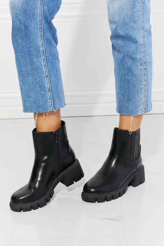 MMShoes What It Takes Lug Sole Chelsea Boots in Black - Alonna's Legging Land